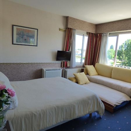 Hotel Restaurant Le Bellevue Montrichard 3 Etoiles 蒙特里夏尔 外观 照片