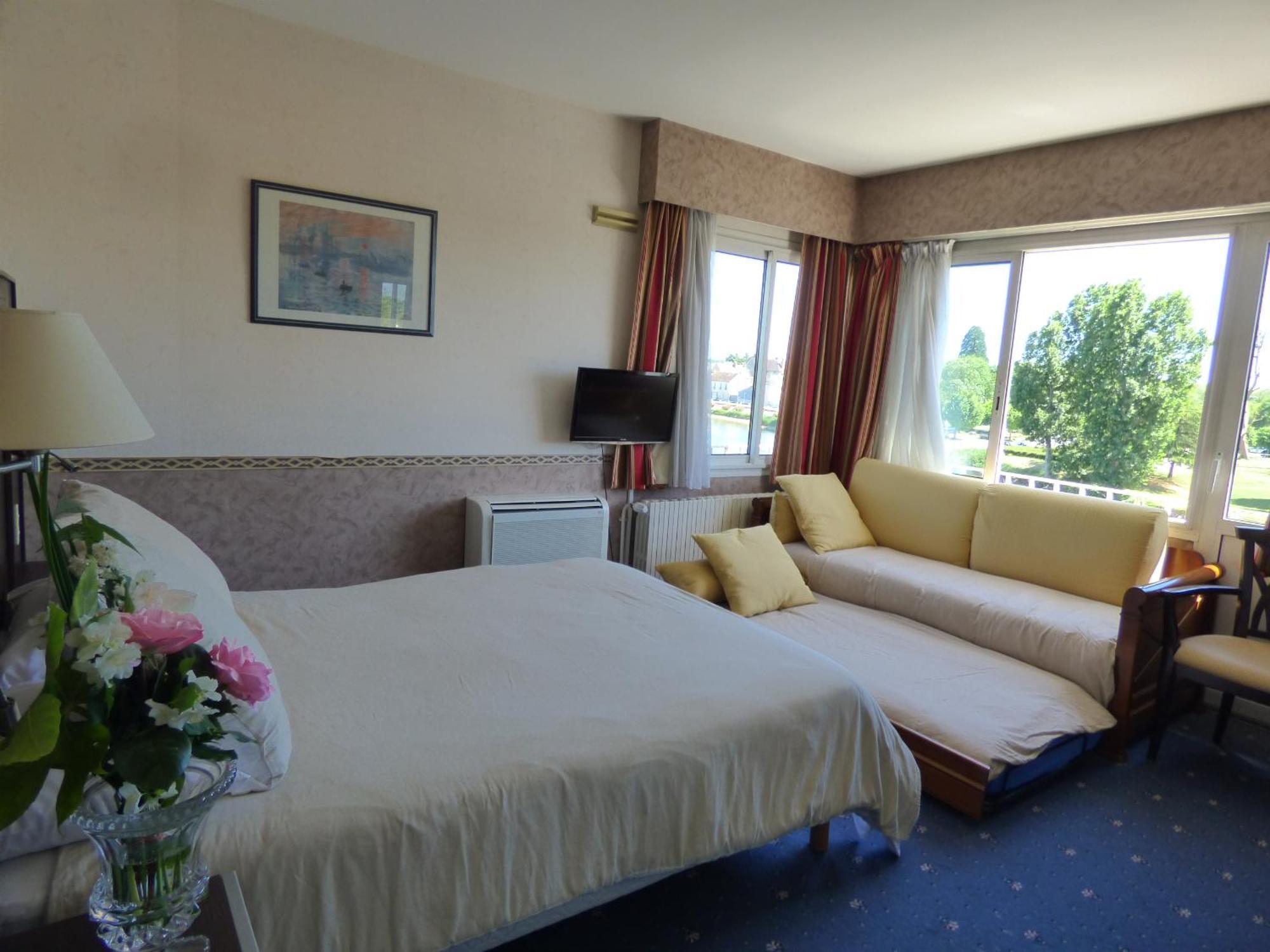 Hotel Restaurant Le Bellevue Montrichard 3 Etoiles 蒙特里夏尔 外观 照片