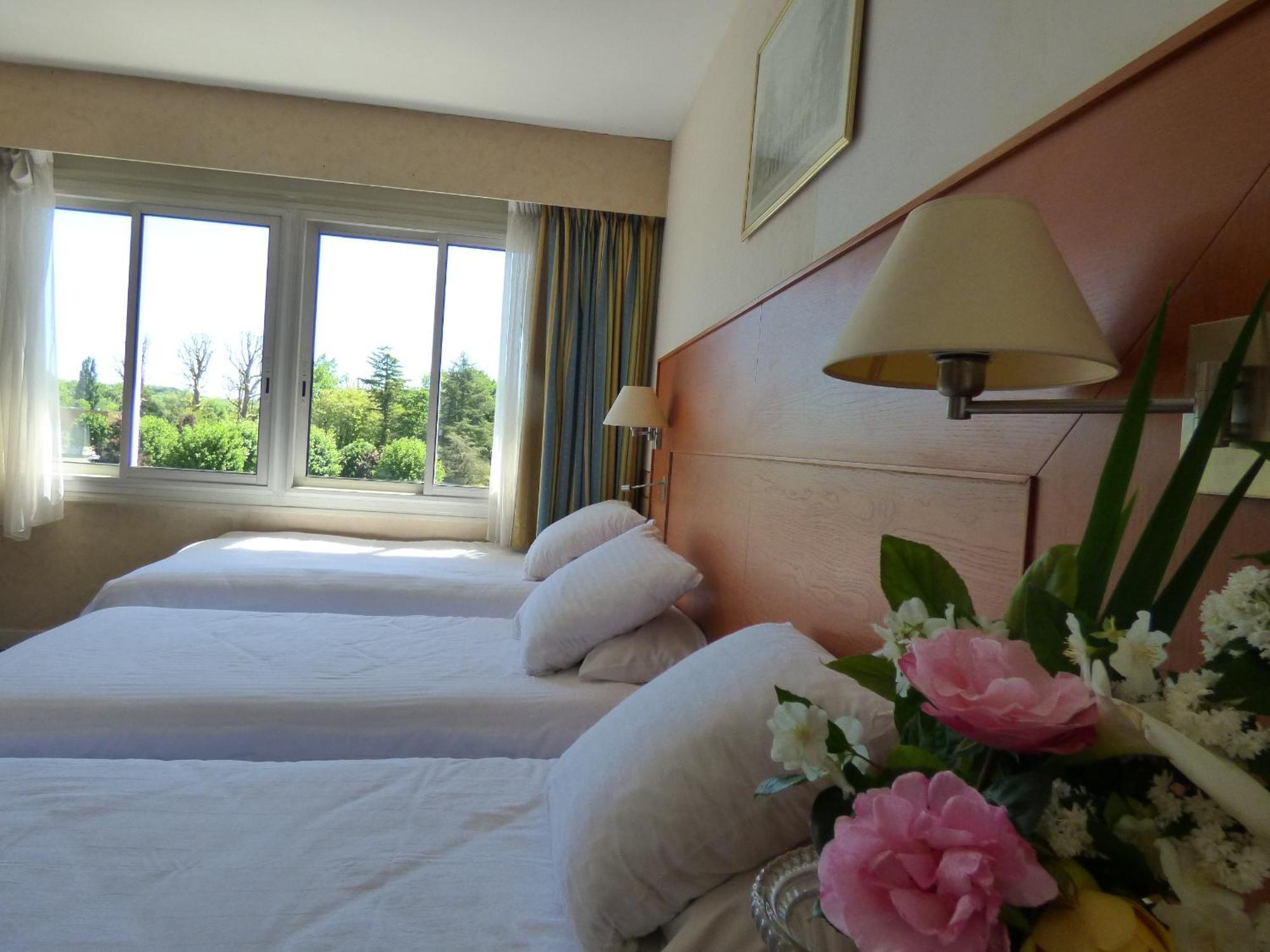 Hotel Restaurant Le Bellevue Montrichard 3 Etoiles 蒙特里夏尔 外观 照片