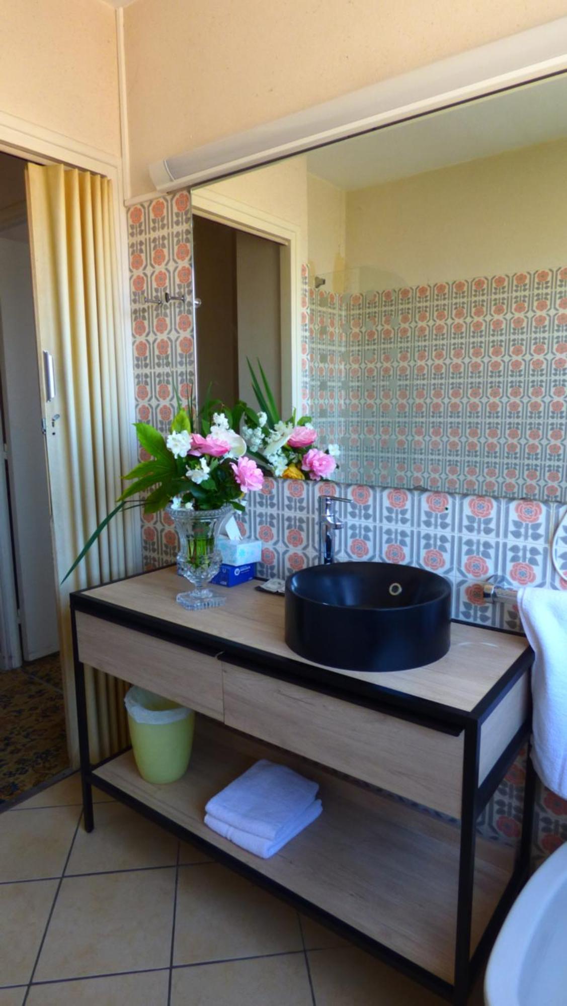 Hotel Restaurant Le Bellevue Montrichard 3 Etoiles 蒙特里夏尔 外观 照片